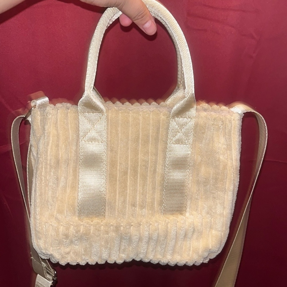Purse - Picture 4 of 4